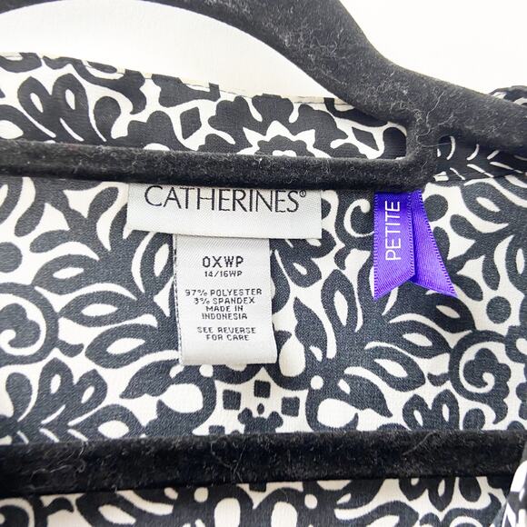 Catherines 14/16W Plus Womens Black White Floral Print Shirt Blouse Top - Picture 3 of 5